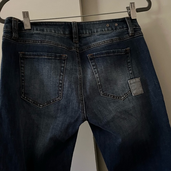 Cabi Slim Boyfriend Sz 4 waist 30 preowned jeans with patches and tapered leg - Picture 6 of 8